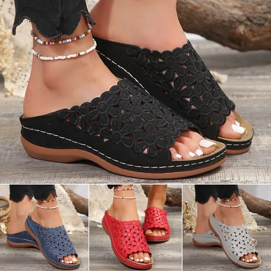 🌸 Papuci eleganți cu decupaj și gravură florală