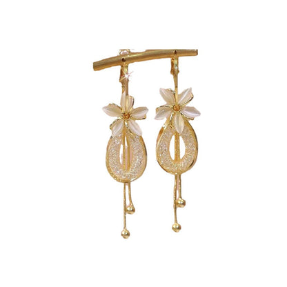 💐✨ Cercei Eleganți cu Flori și Ciucuri – Design Romantic, Mișcare Fermecătoare și Farmec Inegalabil! 🌸👗
