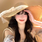 👒✨ Pălărie la Modă cu Boruri Larga și Fundă din Dantelă – Eleganță de Vară, Protecție Solară și Farmec Romantic! 🌸☀️