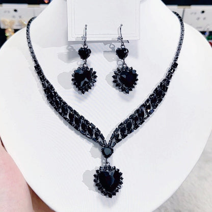 💖✨ Set de Colier și Cercei cu Inimă Sclipitoare – Strălucire de Neuitat, Eleganță Pură și Cadoul Ideal! 🎁👑