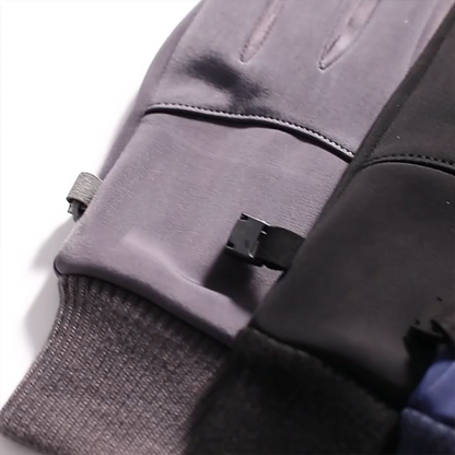 📱Sensitive Touchscreen, No Need to Remove🧤 Touchscreen Warm Gloves – Conductive Fingertips & Anti-Slip Silicone | Perfect for Daily Commute, Phone Use & Photos, Convenient & Warm ✨