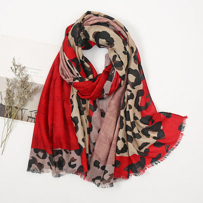 🍂Fall & Winter Warmth, Travel-Ready – Women's Leopard Shawl Scarf ✨
